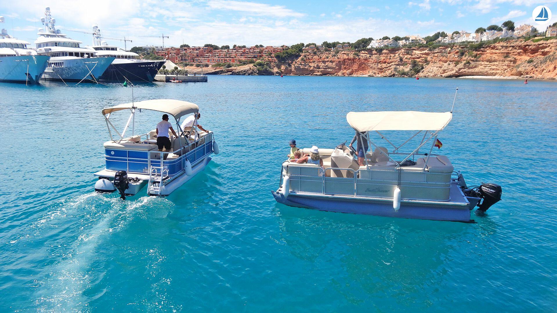 Photo Sunchaser JJ 7516 EU WITHOUT LICENCE - Port Adriano 8