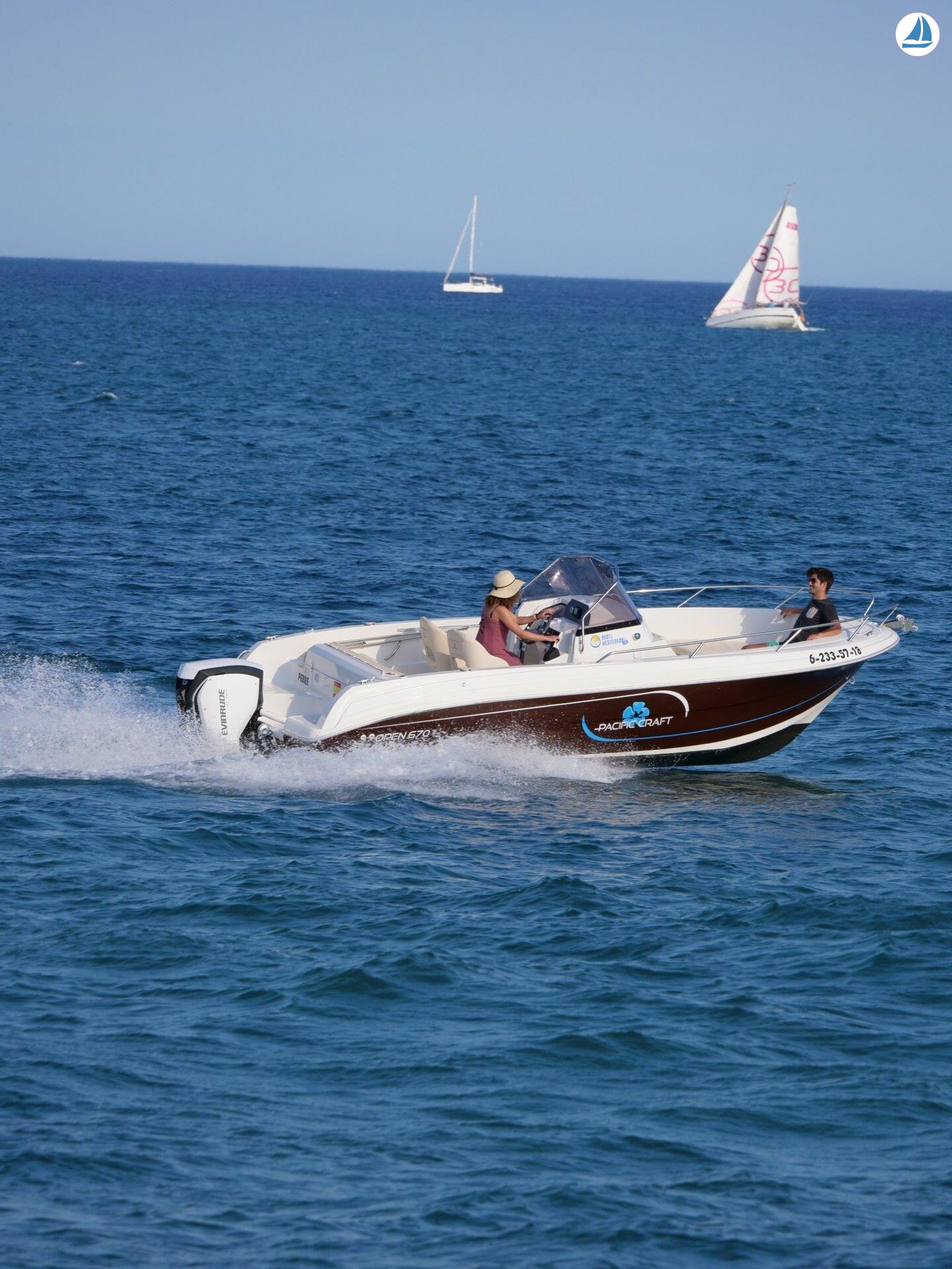 Photo PACIFIC CRAFT 670 1