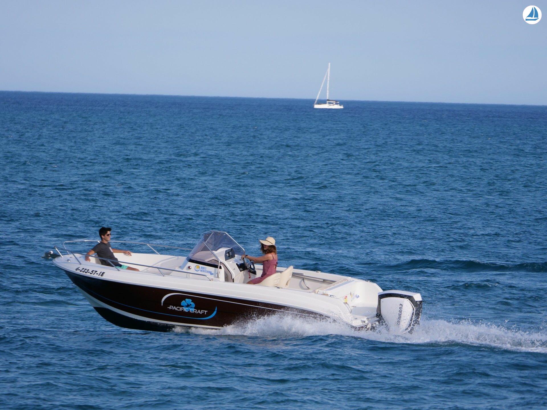 Photo PACIFIC CRAFT 670 6