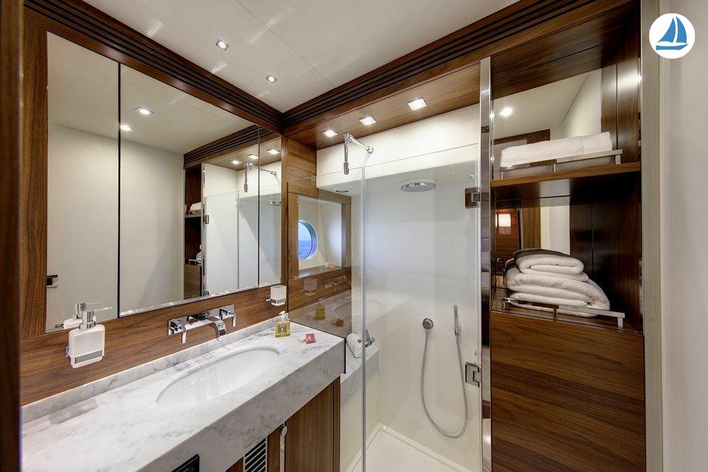 Photo Sunseeker 68 Sport Yacht 9