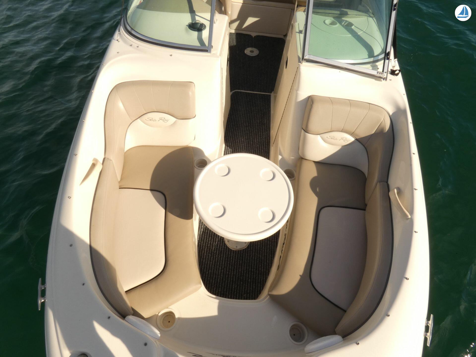 Photo Sea Ray 200 Sundeck 6