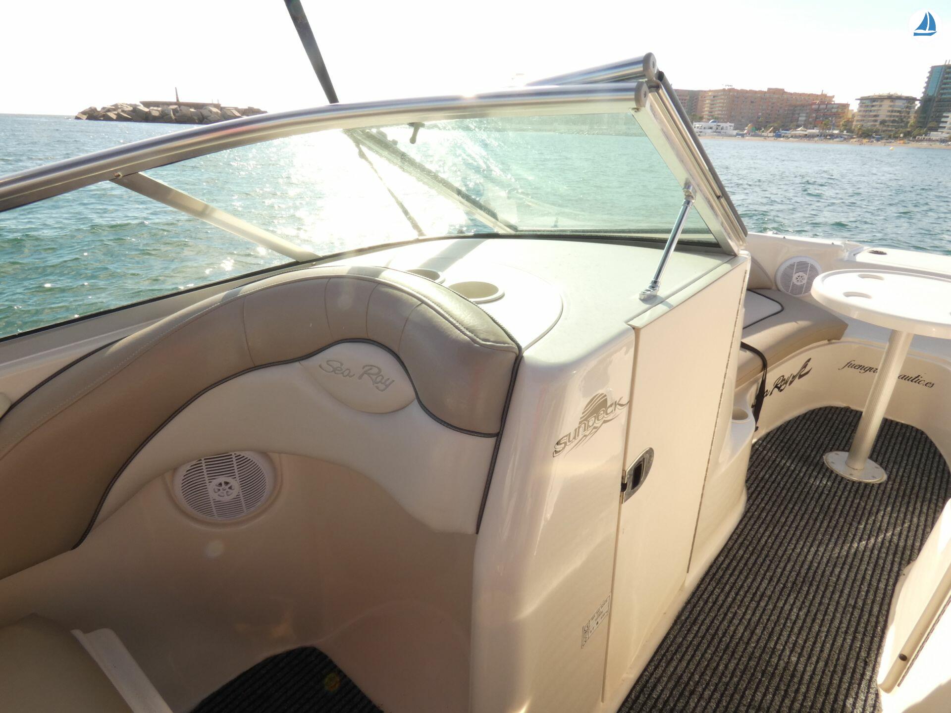 Photo Sea Ray 200 Sundeck 9