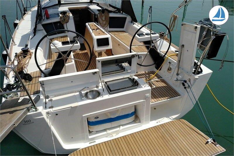 Photo Dufour 360 Grand Large 5