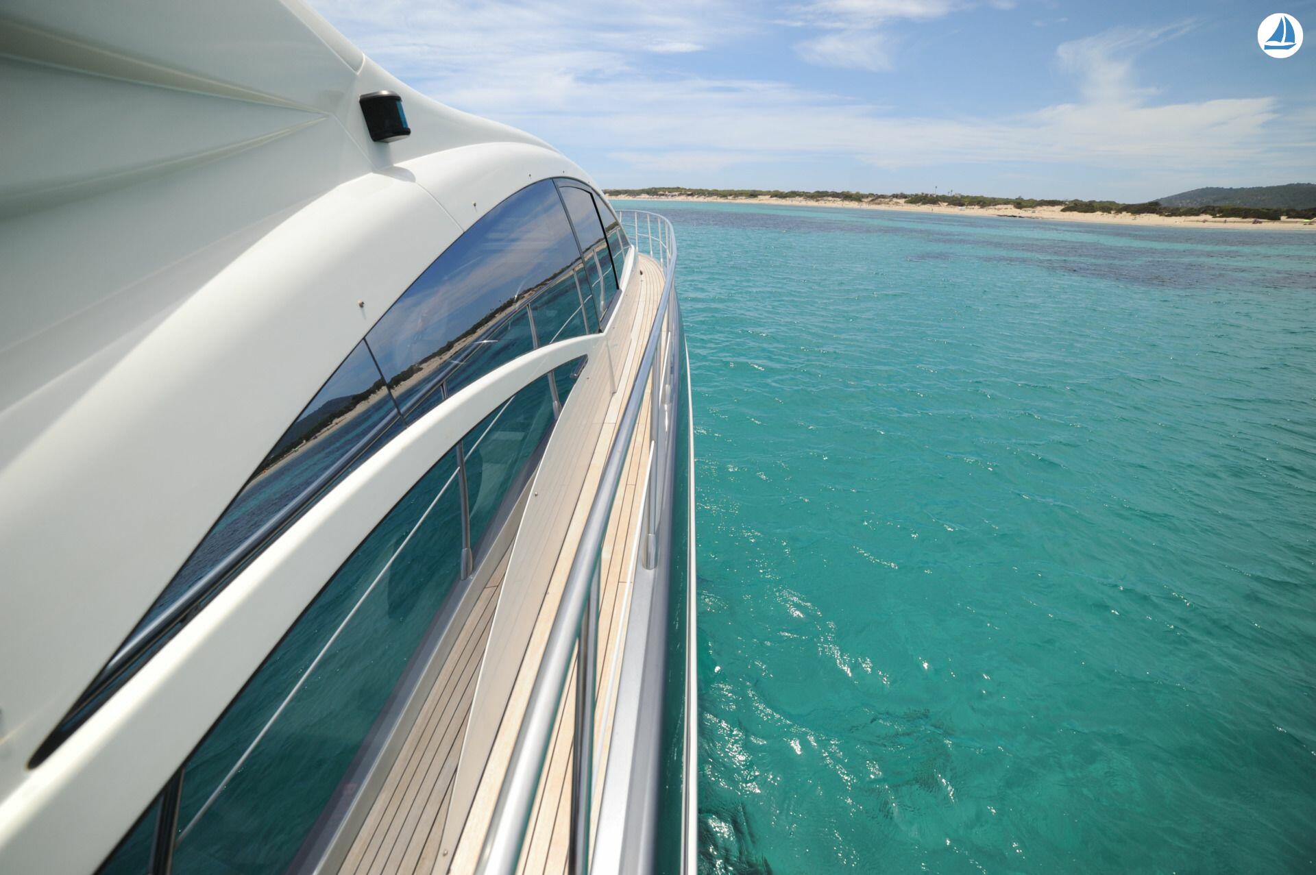 Photo Azimut 68s 33