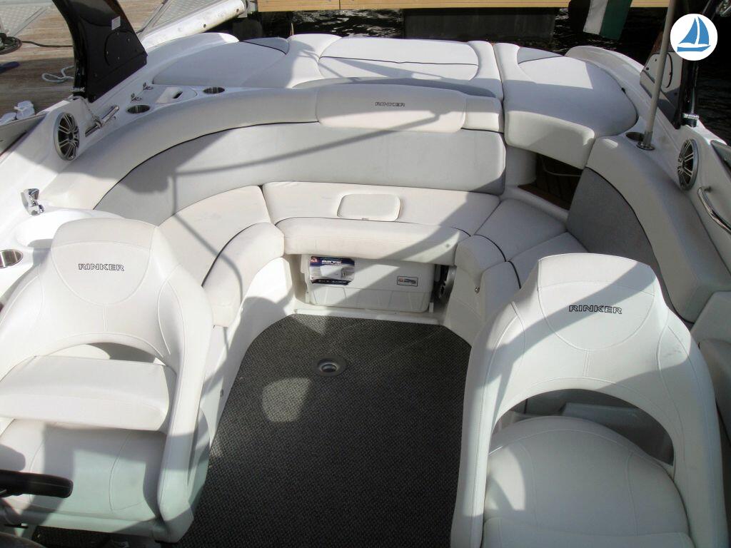 Photo Rinker 246 BOW RIDER 6