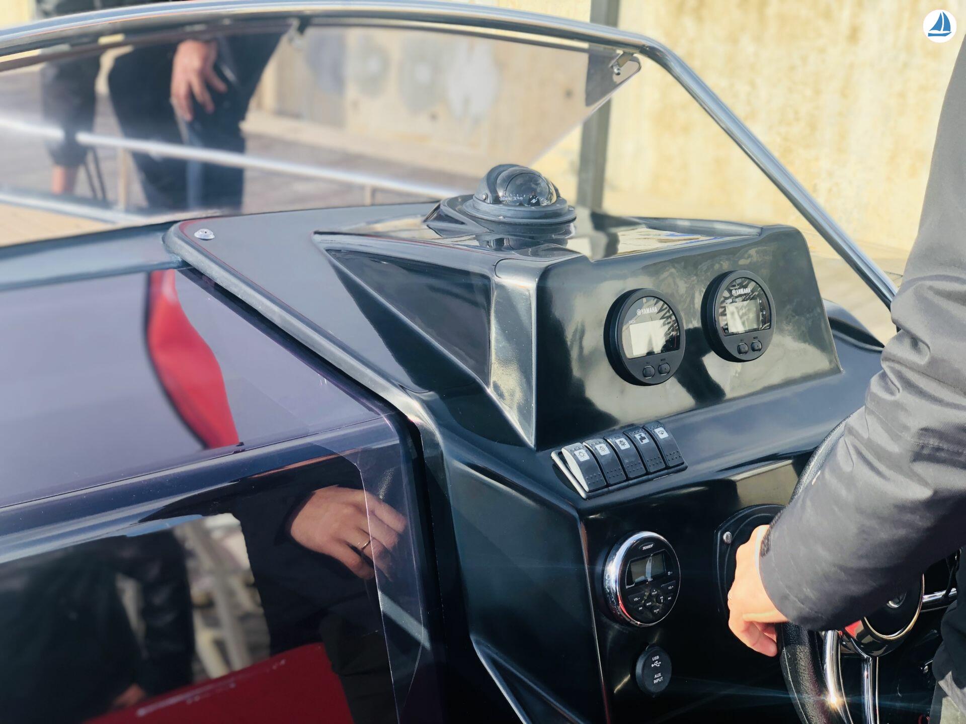 Photo Nuva yachts M6 Cabin 4