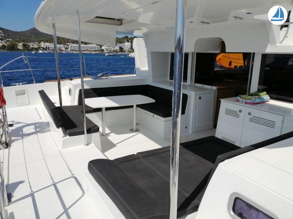 Photo Lagoon 450 F 4