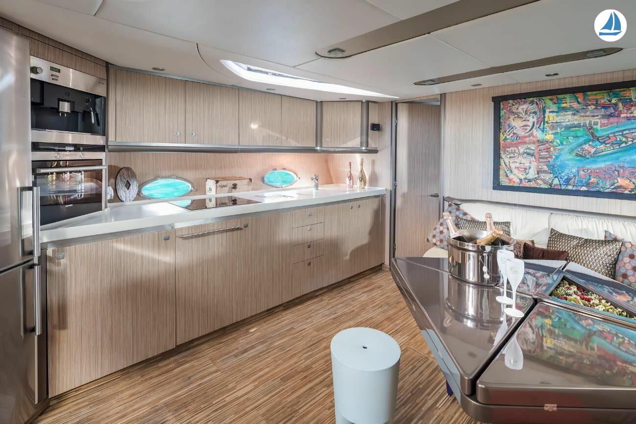 Photo Sunseeker 68 PREDATOR 8