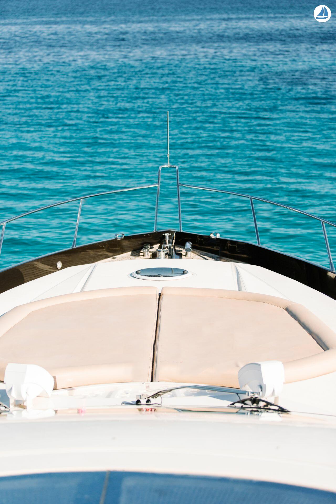 Photo Sunseeker Predator 82 13