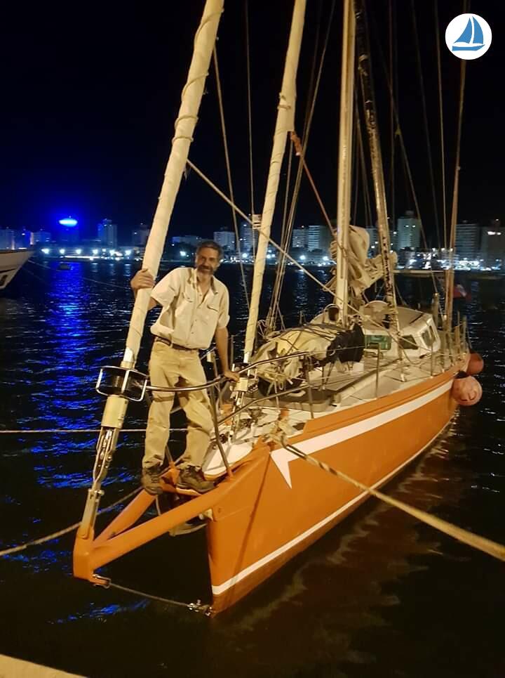 Photo Custom 60' Custom 60' 1