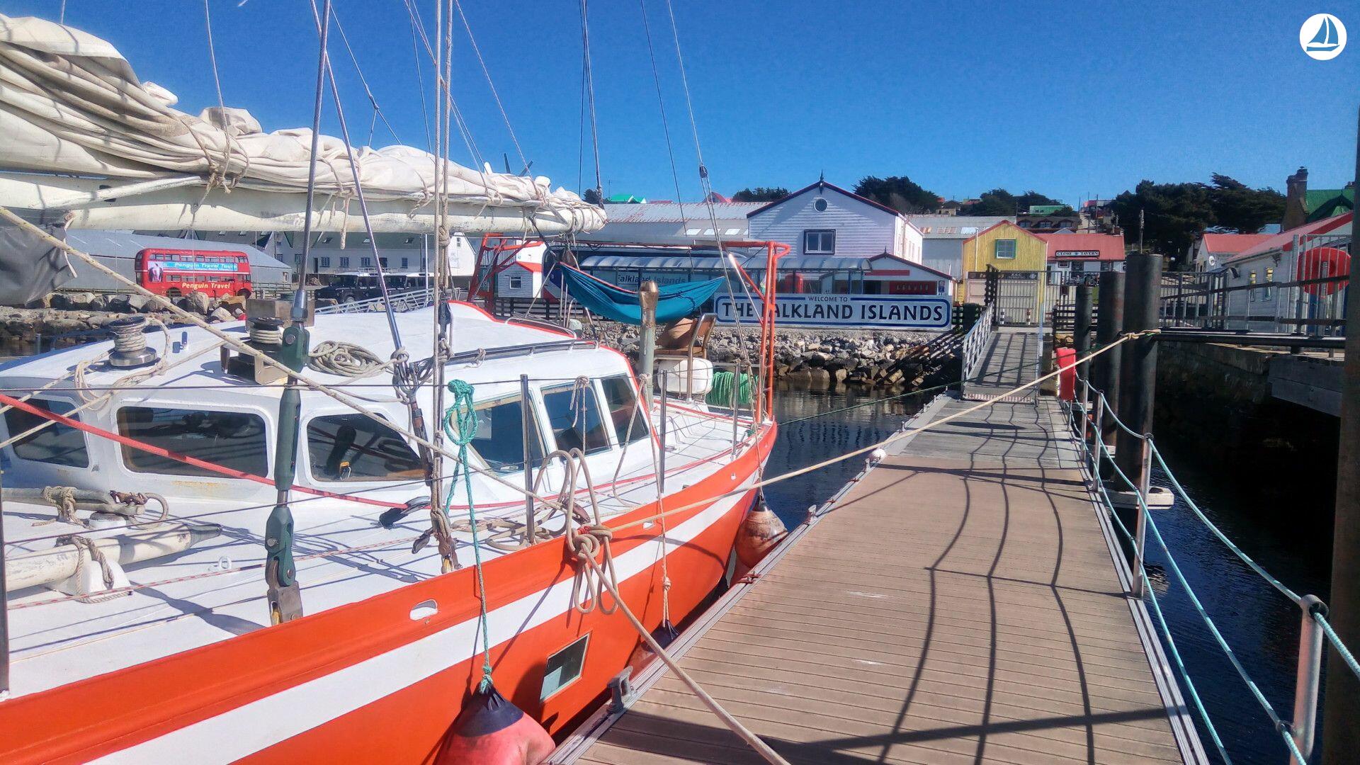 Photo Custom 60' Custom 60' 2