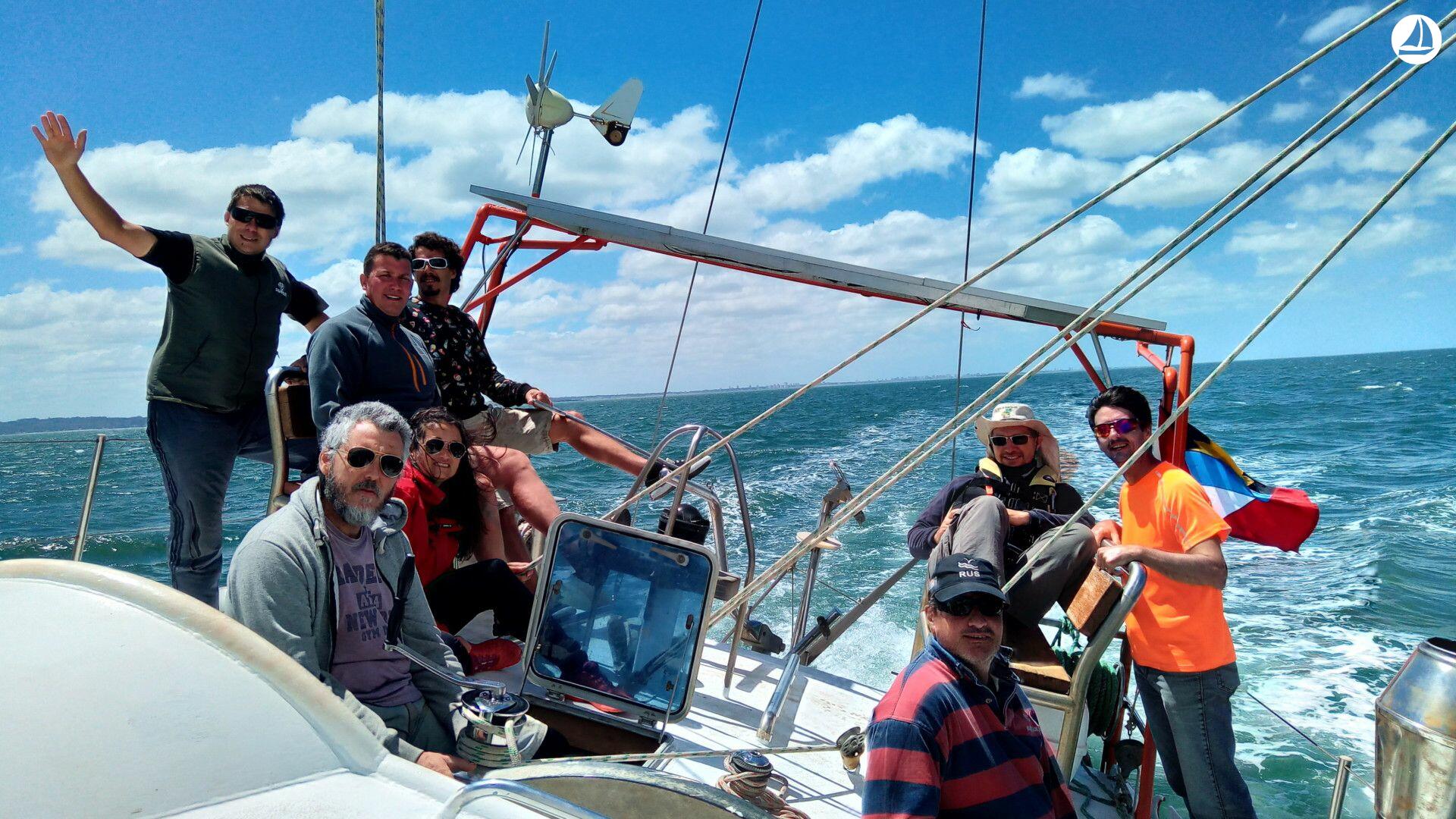 Photo Custom 60' Custom 60' 3