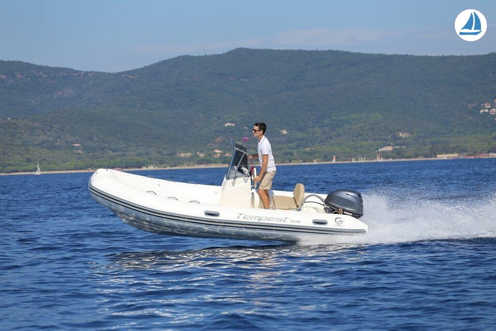 Photo Capelli Tempest 470 1