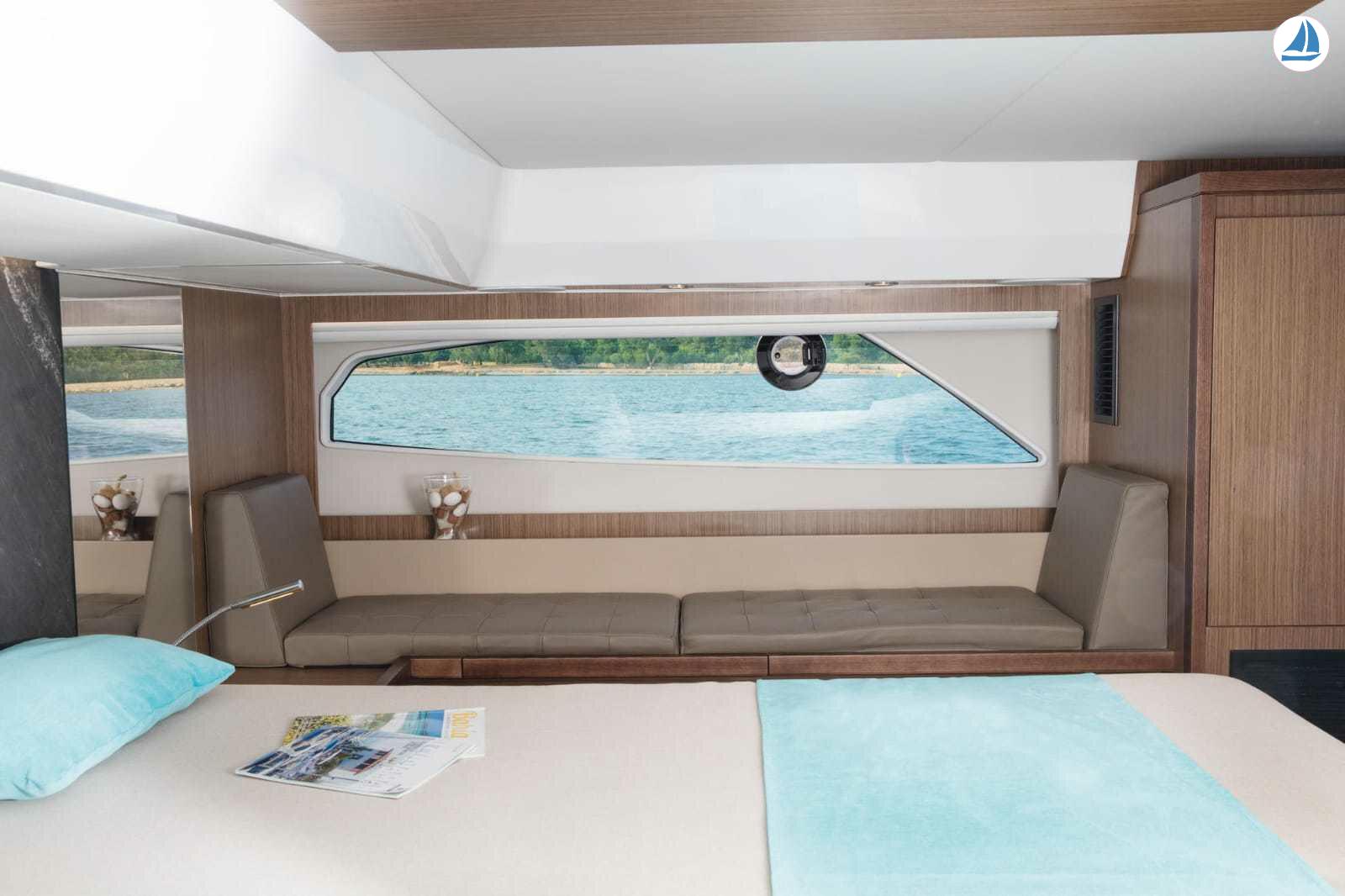 Photo Sealine F530 12