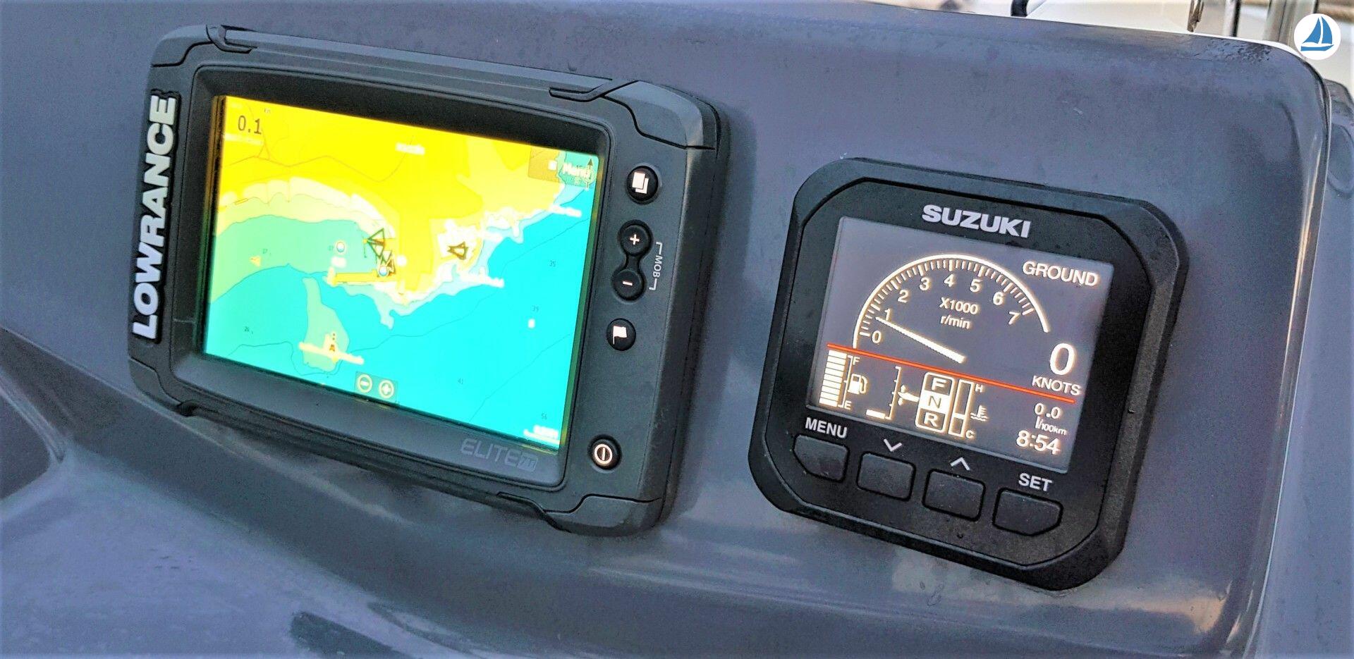 Photo Beneteau Flyer 6.6 spacedeck - Begur 4